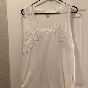 Cotton tank with lace